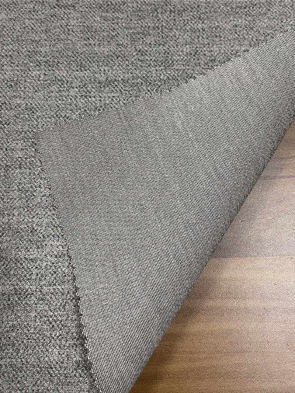 LA TELA ADHERIDA AH-22048-1 52%T+44%R+4%SP tiene buena conservación del calor y permeabilidad al aire. LA TELA ADHERIDA AH-22048-1 52%T+44%R+4%SP tiene buena conservación del calor y permeabilidad al aire.